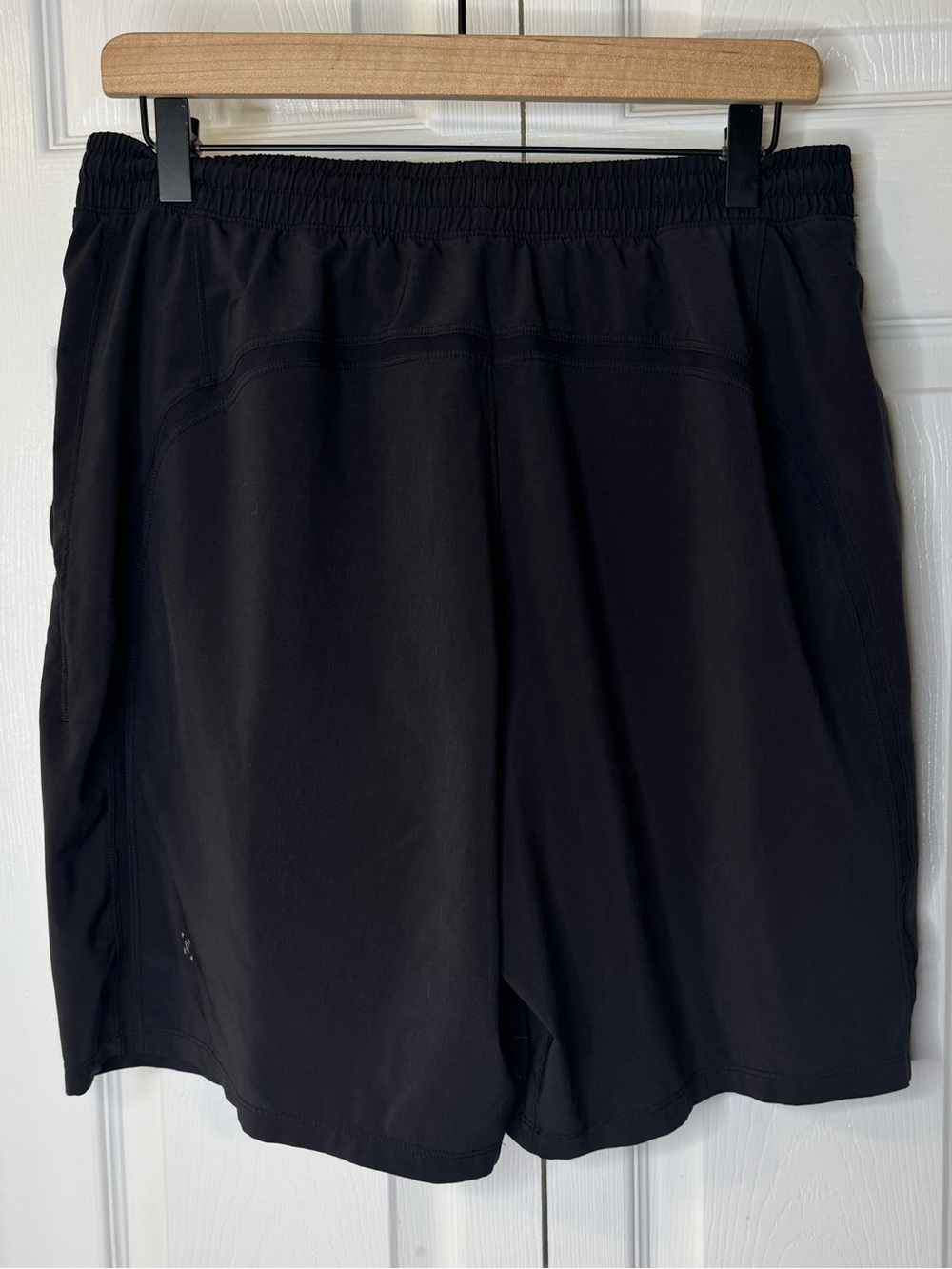 Lululemon - Picture 3 of 5